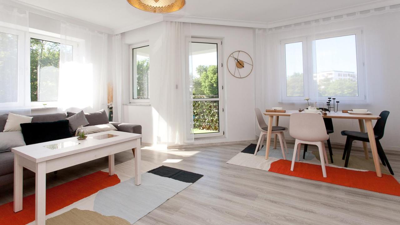 Uroczy Apartament Rzeczna Kołobrzeg Exteriör bild