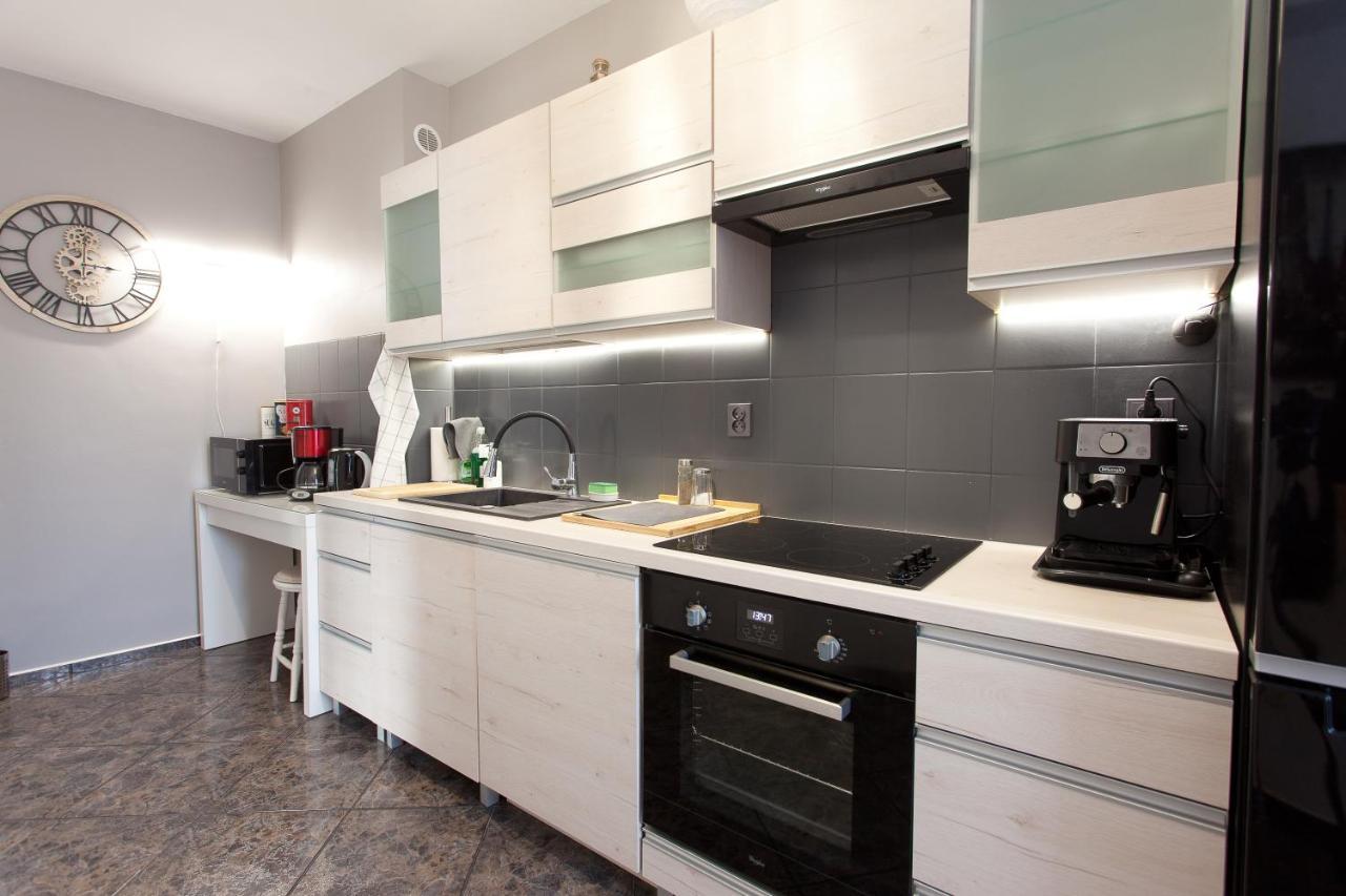 Uroczy Apartament Rzeczna Kołobrzeg Exteriör bild